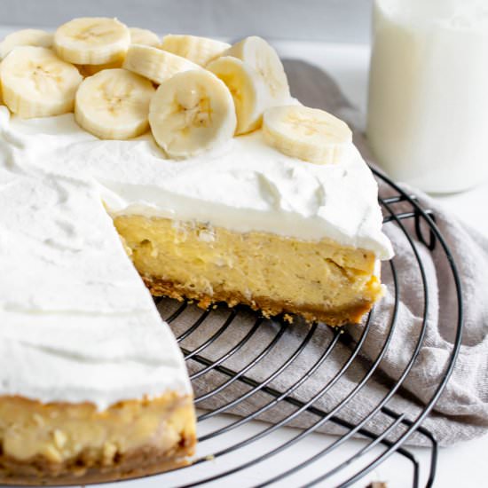 Healthy Banana Pudding Cheesecake - Recipe photo by fitandfull