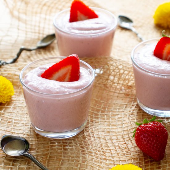 Strawberry millet pudding - Recipe photo by mecooks.com