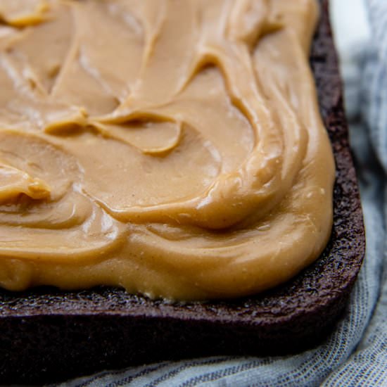 Peanut Butter Glaze - Recipe photo by MamaGourmand
