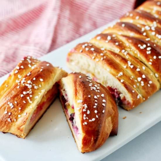 Braided Lemon Bread - Recipe photo by karenskitchenstories