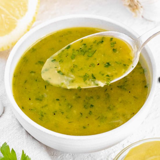 Mustard dressing perfect for salad - Recipe photo by theplantbasedschool