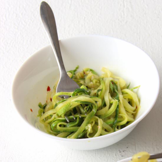 Easy Zucchini Noodles - Recipe photo by wetrinifood