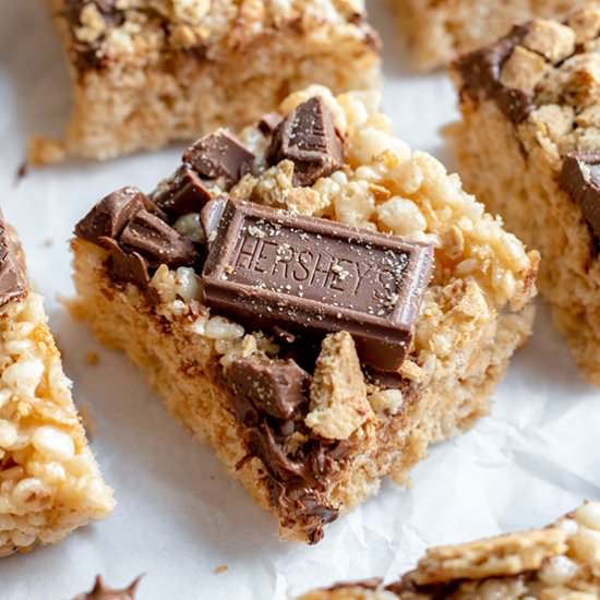 S'mores Rice Krispie Treats - Recipe photo by thebakersalmanac