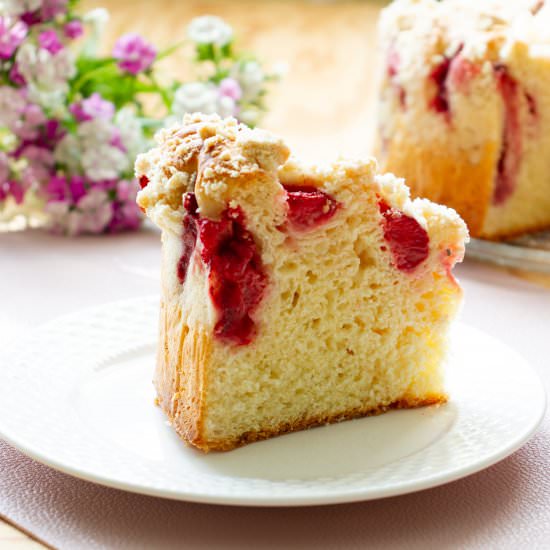 Brioche with strawberries - Recipe photo by mecooks.com