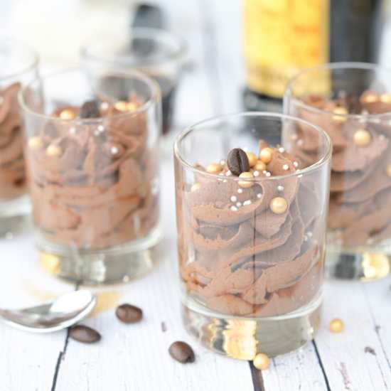 Easy chocolate mousse with Kahlua - Recipe photo by zoethoudertje