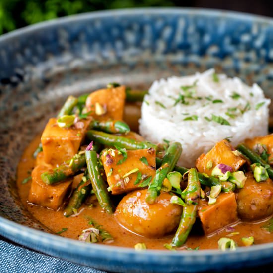 Vegan Massaman Curry with Tofu - Recipe photo by Brian Jones