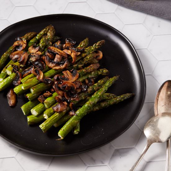 Asparagus and Mushrooms - Recipe photo by Barbara Curry