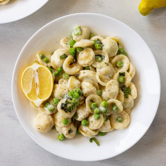 Pasta with Peas - Recipe photo by MeganVsKitchen