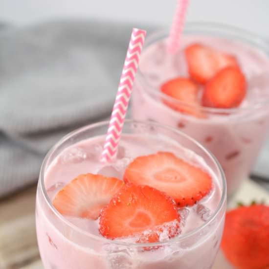 Keto Pink Drink - Recipe photo by littlebitrecipes