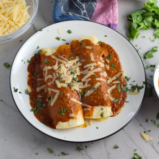 Mole Chicken Enchiladas Recipe - Recipe photo by TalkingMeals