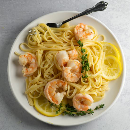 Lemon Shrimp Scampi Pasta! - Recipe photo by Framed Cooks