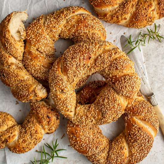 Asiago rosemary Turkish bagels - Recipe photo by cherryonmysundae