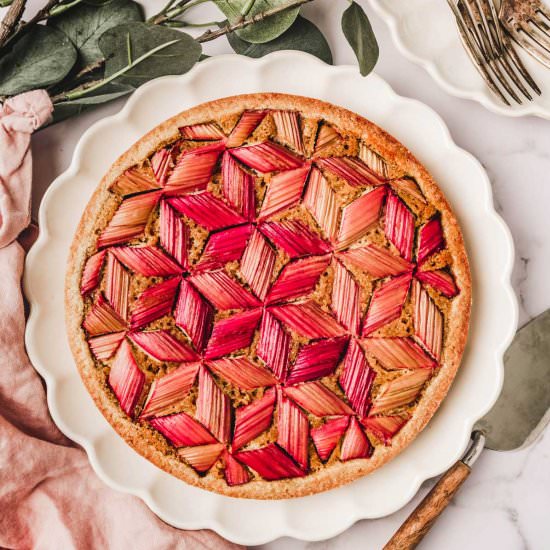 Rhubarb tart with frangipane - Recipe photo by Sweetly Cakes