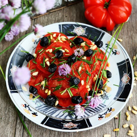 Heirloom Tomato Salad with Black Ol - Recipe photo by angiesrecipes