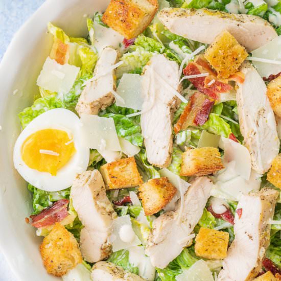 chicken Caesar salad - Recipe photo by everyday-delicious.com