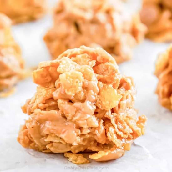 Peanut Butter Cornflake Cookies - Recipe photo by OnMyKidsPlate