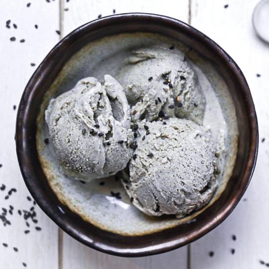 Black Sesame Ice Cream - Recipe photo by Sudachi Recipes