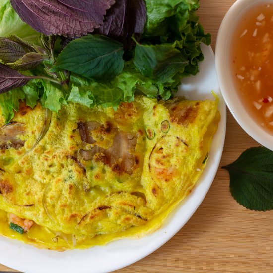 Vietnamese Sizzling Pancakes - Recipe photo by waitthatsgood