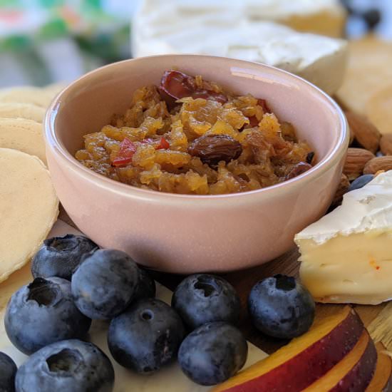 Sweet & spicy pineapple chutney - Recipe photo by vegbyswati