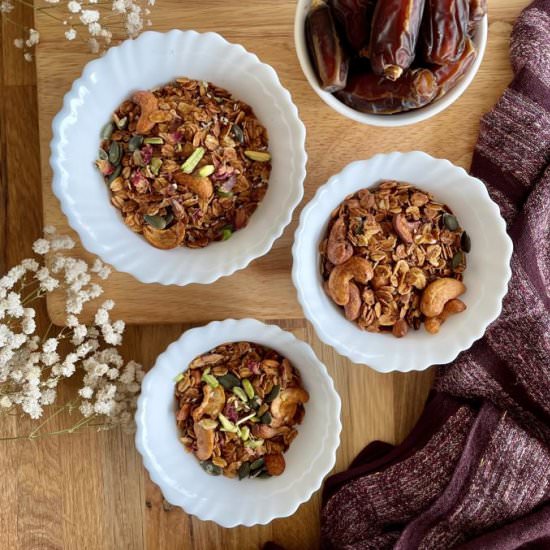 GRANOLA MADE WITH DATE SYRUP - Recipe photo by butfirstchai