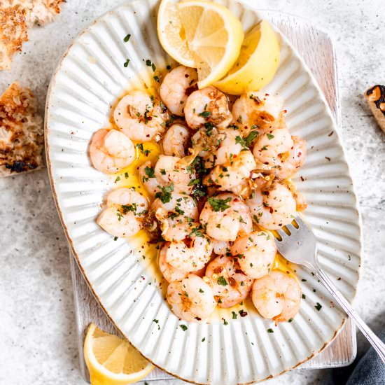 Easy Spanish Garlic Prawns - Recipe photo by SavvyBites