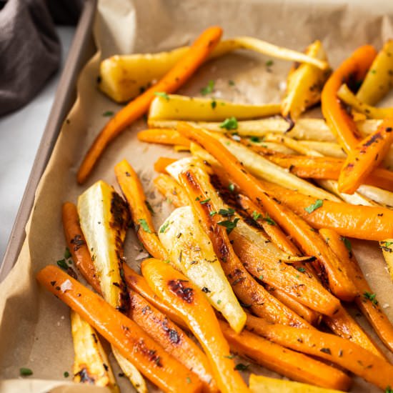 Honey Roasted Parsnips and Carrots - Recipe photo by itsnotcomplicatedrecipes