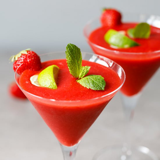 Frozen Strawberry Daiquiri Recipe - Recipe photo by lslfunblog