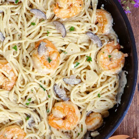 CREAMY PRAWN PASTA - Recipe photo by foxy folksy