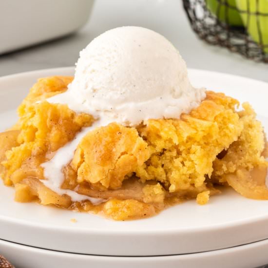 Cake Mix Apple Cobbler - Recipe photo by buildyourbite