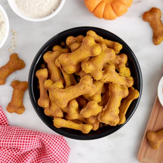 Homemade Dog Treats - Recipe photo by familyfreshmeals