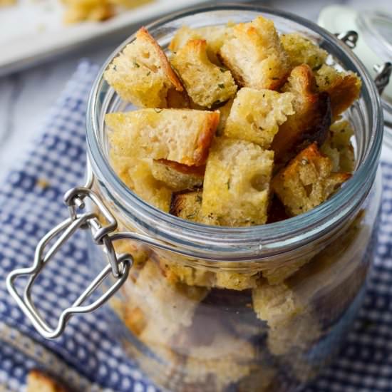 Homemade Sourdough Croutons - Recipe photo by littlehomeinthemaking