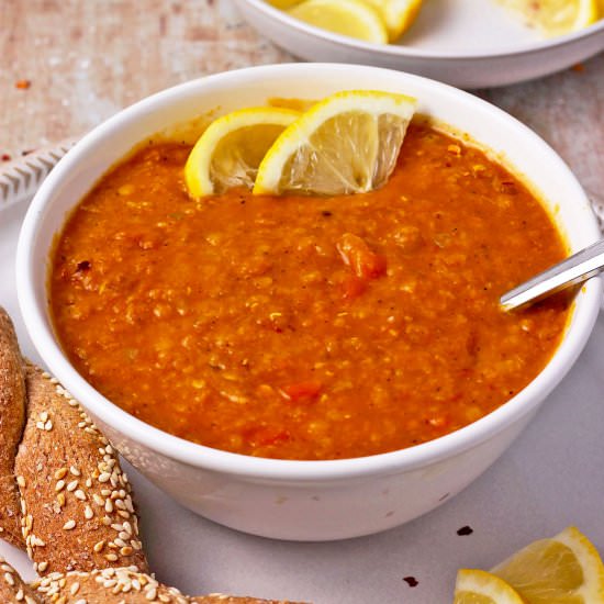 Easy Vegan Red Lentil Soup - Recipe photo by veganwithgusto