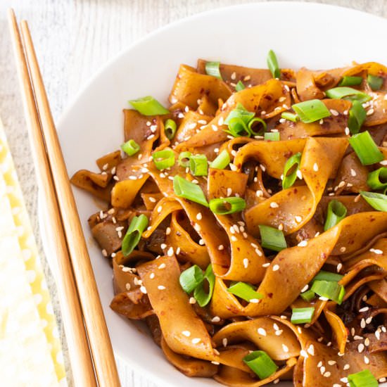Garlic Chili Noodles - Recipe photo by For the Love of Cooking