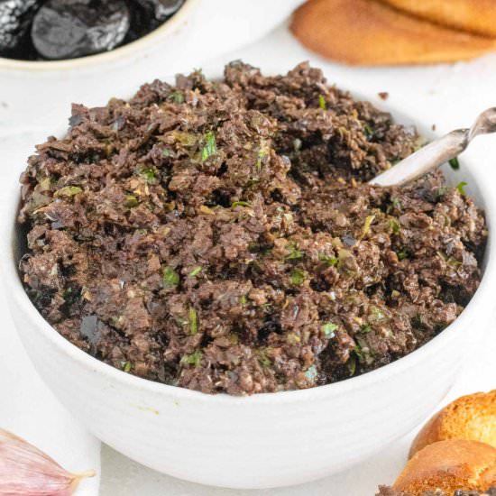 Easy Olive Tapenade - Recipe photo by theplantbasedschool