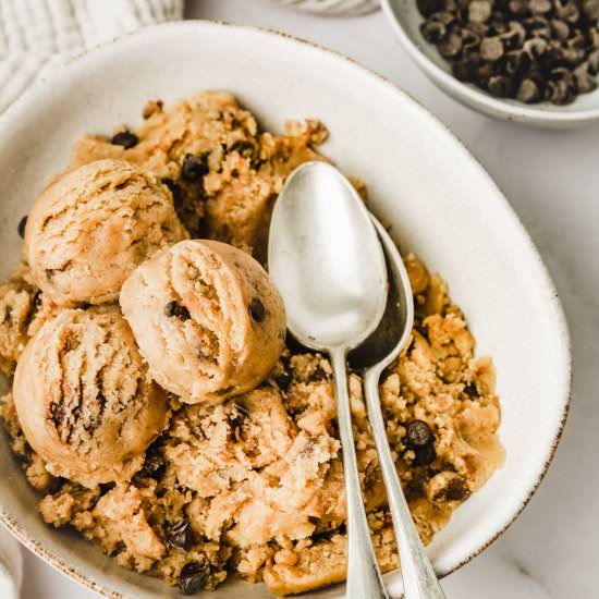 Easy edible cookie dough recipe - Recipe photo by Sweetly Cakes
