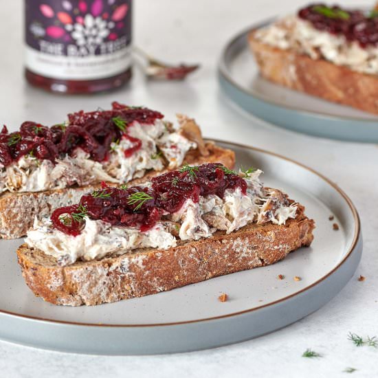 Mackerel with beetroot relish - Recipe photo by TasteBudsMag