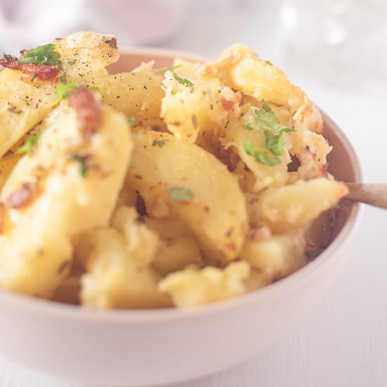 Garlic Parmesan Roasted Potatoes - Recipe photo by Andrea Janssen