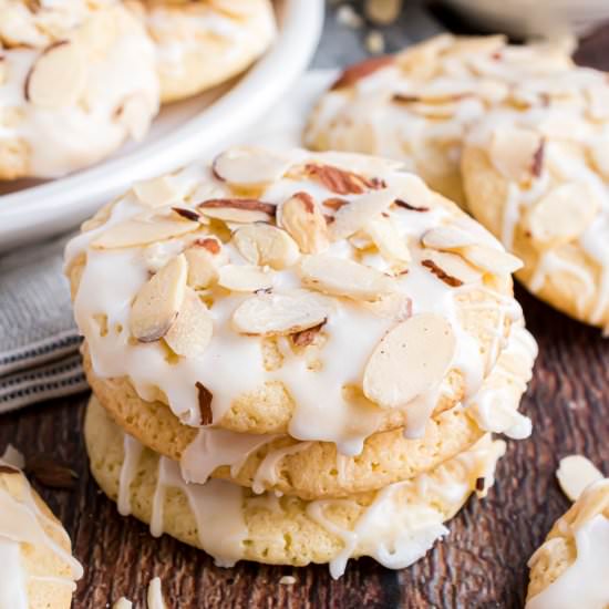 Almond Cookies - Recipe photo by ShugarySweets