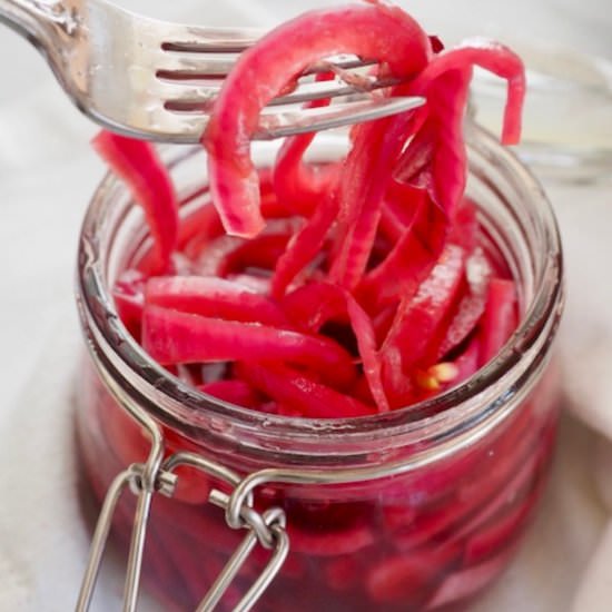 Quick Pickled Red Onions - Recipe photo by thefreshcooky
