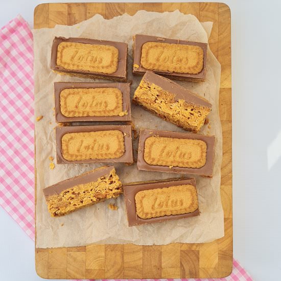 Biscoff Cornflake Cakes - Recipe photo by Daisy Cake Company