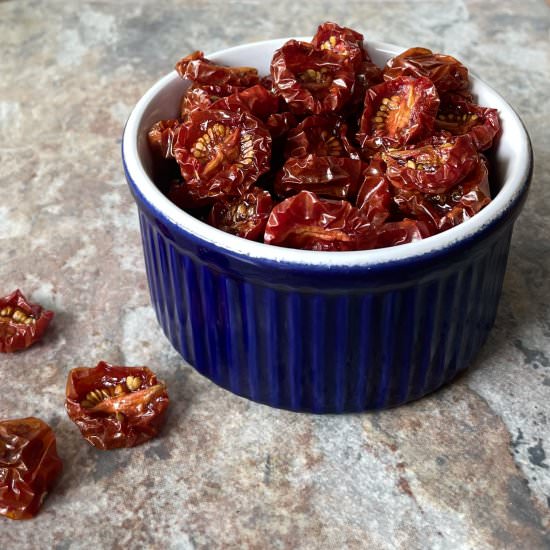 Dehydrated Cherry Tomatoes - Recipe photo by uglyducklingbakery