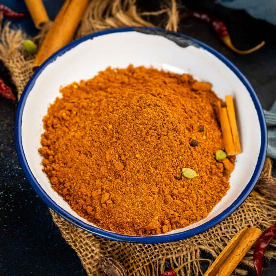 Tikka Masala Spice Mix - Recipe photo by Whiskaffair