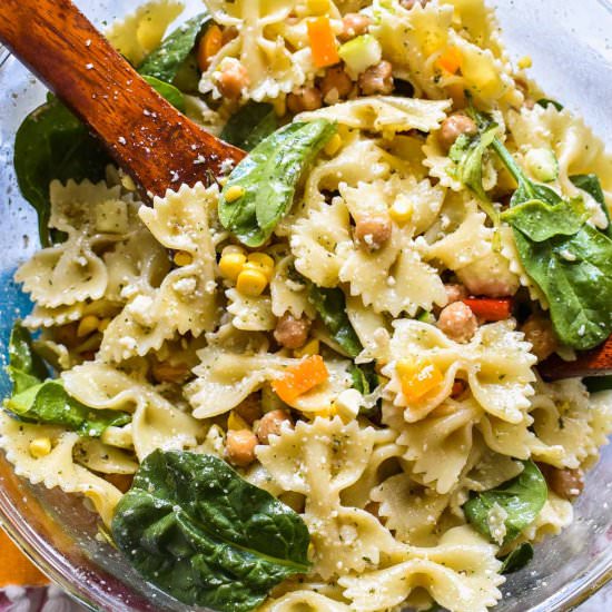 Pesto Pasta Salad - Recipe photo by stressbaking