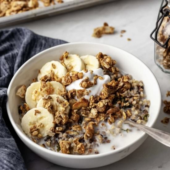 Oil-Free Coconut Vanilla Granola - Recipe photo by cleanfooddirtygirl