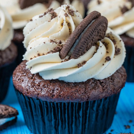 Vegan Oreo Cupcakes - Recipe photo by lovingitvegan