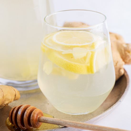 lemon ginger water - Recipe photo by everyday-delicious.com