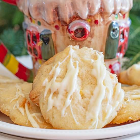 Lemon White Chocolate Shortbread - Recipe photo by Happy Holiday Recipes