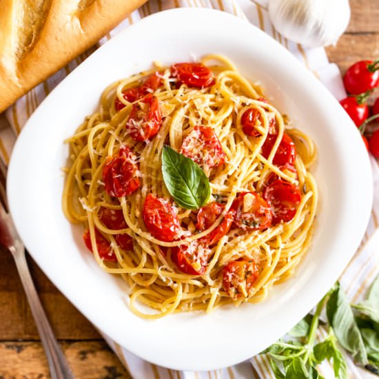 Cherry Tomato & Garlic Pasta - Recipe photo by Spain on a Fork