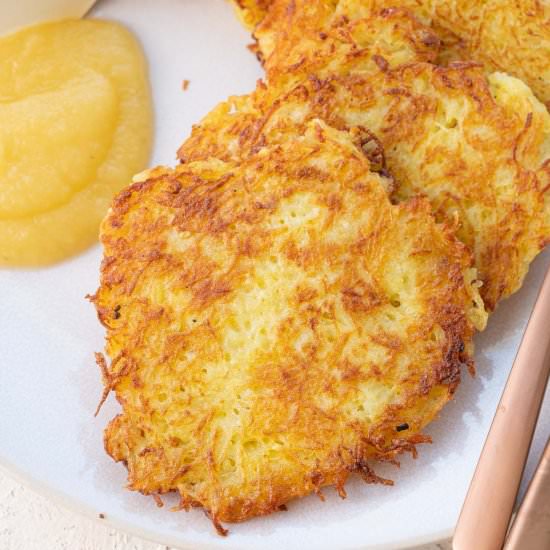 German potato pancakes - Recipe photo by everyday-delicious.com