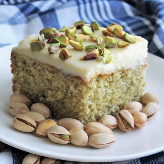 Lemon Pistachio Cake - Recipe photo by MyRecipeReviews